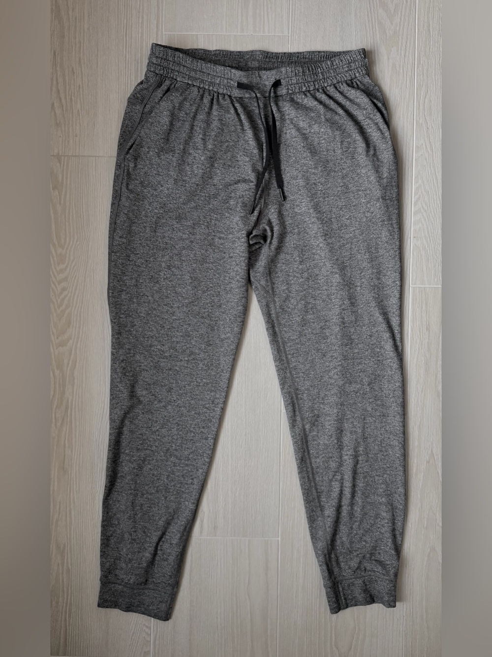 Lululemon soft jersey jogger pants, Sz L  gray